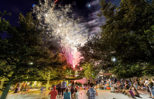 Kick off summer in The Woodlands at the Memorial Day Sunday Festival with live music, children’s activities and fireworks, Sunday, May 28, 2017, from 4 to 9 p.m. at Town Green Park, 2099 Lake Robbins Drive.