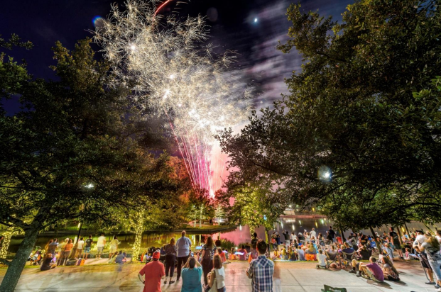 Kick off summer in The Woodlands at the Memorial Day Sunday Festival with live music, children’s activities and fireworks, Sunday, May 28, 2017, from 4 to 9 p.m. at Town Green Park, 2099 Lake Robbins Drive.