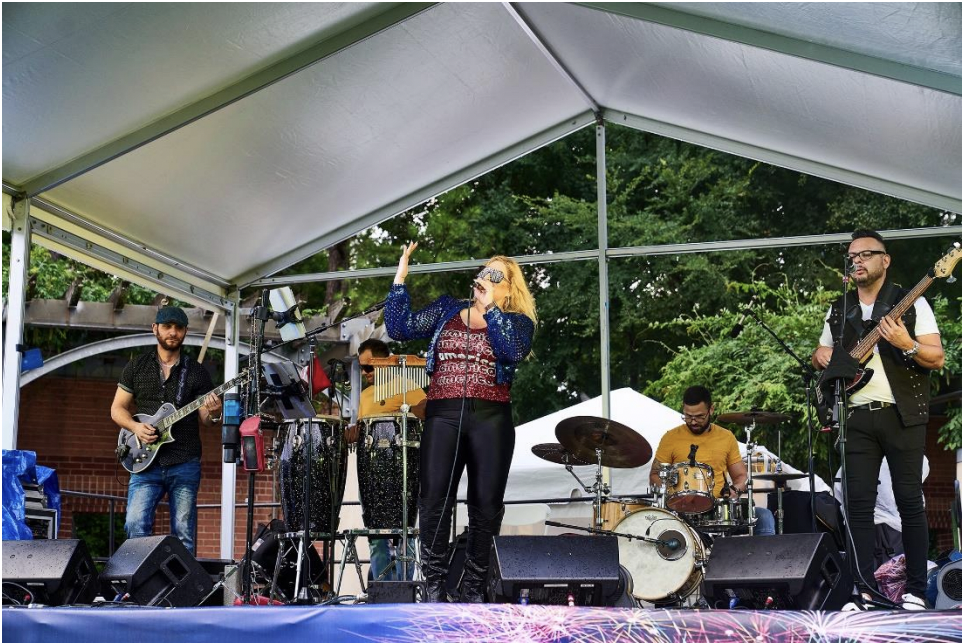 The Woodlands Township Labor Day Leslie Lugo Band