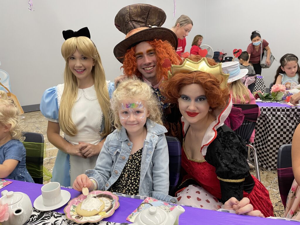 Visit Alice In Wonderland At Mad Hatter Tea Party Hello Woodlands   Mad Hatter Tea Party The Woodlands Childrens Museum 2022 1024x768 