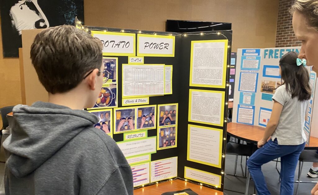The Woodlands Methodist School Science Fair SCI://TECH