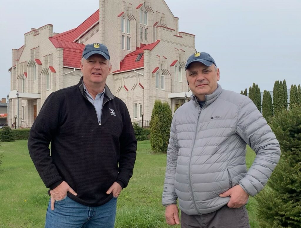 Craig Ludrick and Pastor Pavel Marchuk at Pavel's church in Bela Tserkva