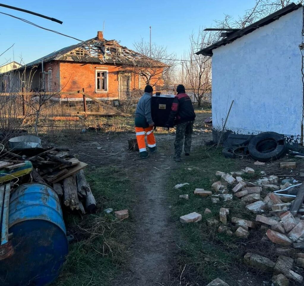 Wood stove delivery in Kherson