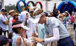 2024-04-19 Nelly Autographs 0001 (1)