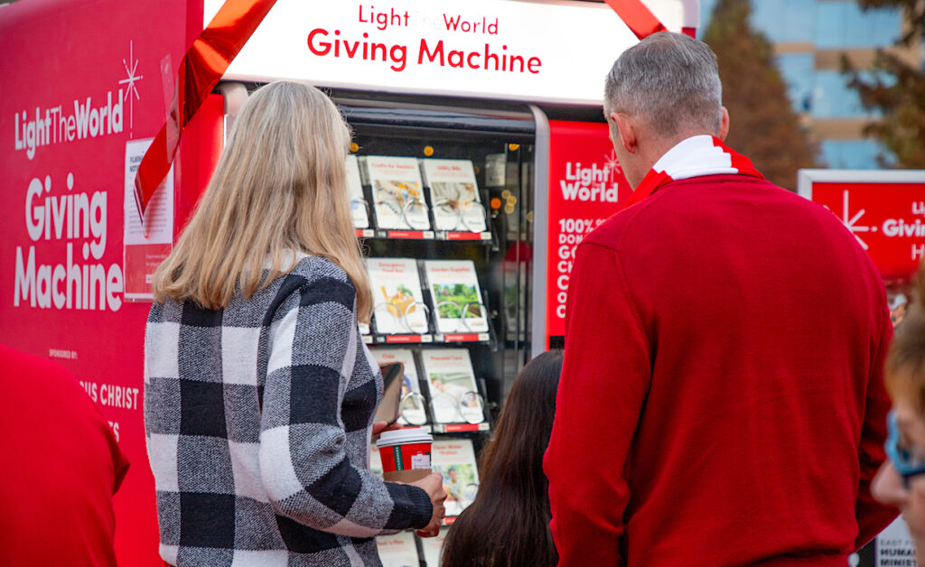 Light the World Giving Machines kick off Hughes Landing The Woodlands