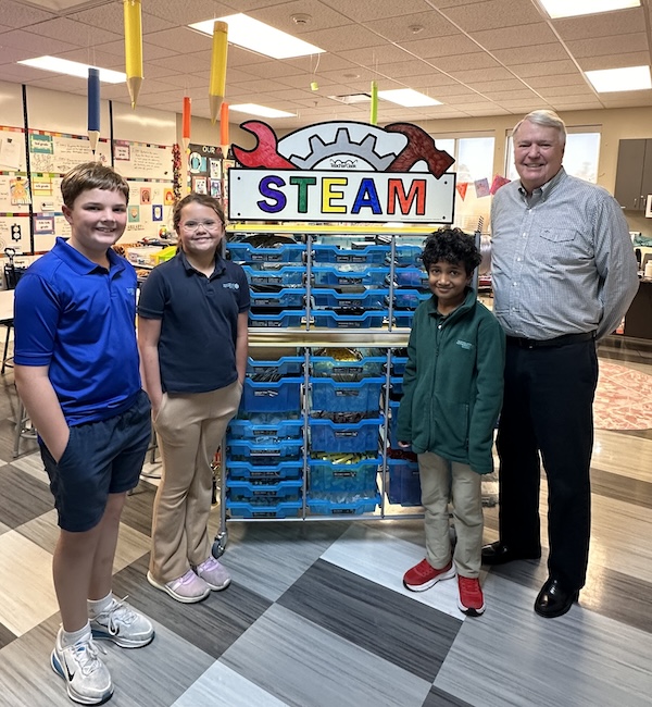 The Woodlands Methodist School Awarded Grant for Mobile STEAM Lab