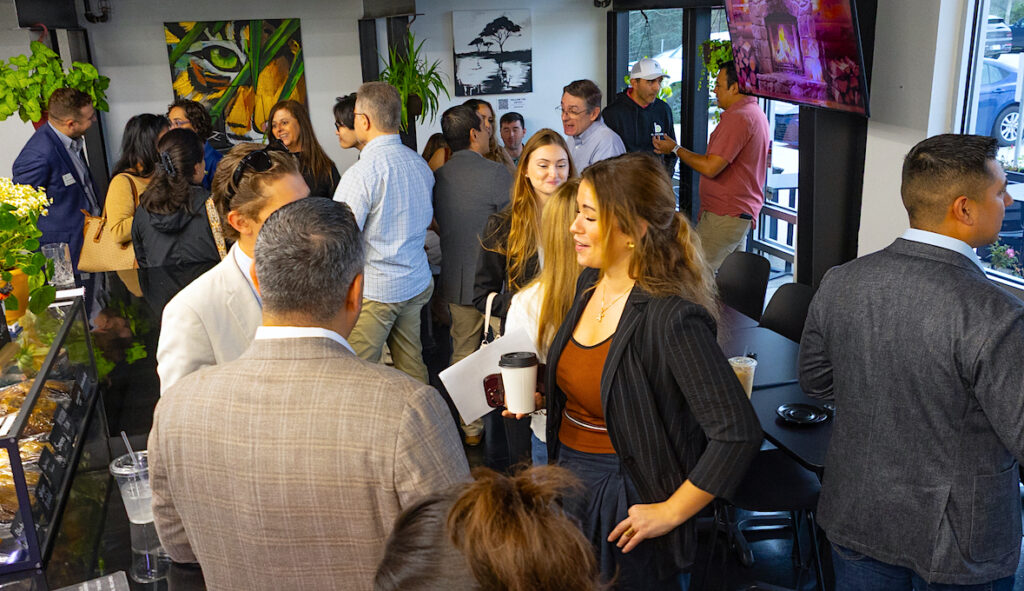 Montgomery County Hispanic Chamber Viernes con el Chamber