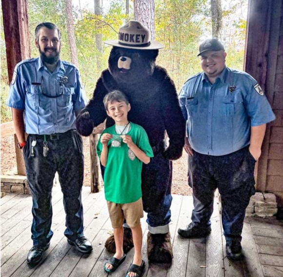 The Woodlands Township invites children ages 4–12 to explore, discover and help protect our hometown parks through the Junior Park Ranger Program.