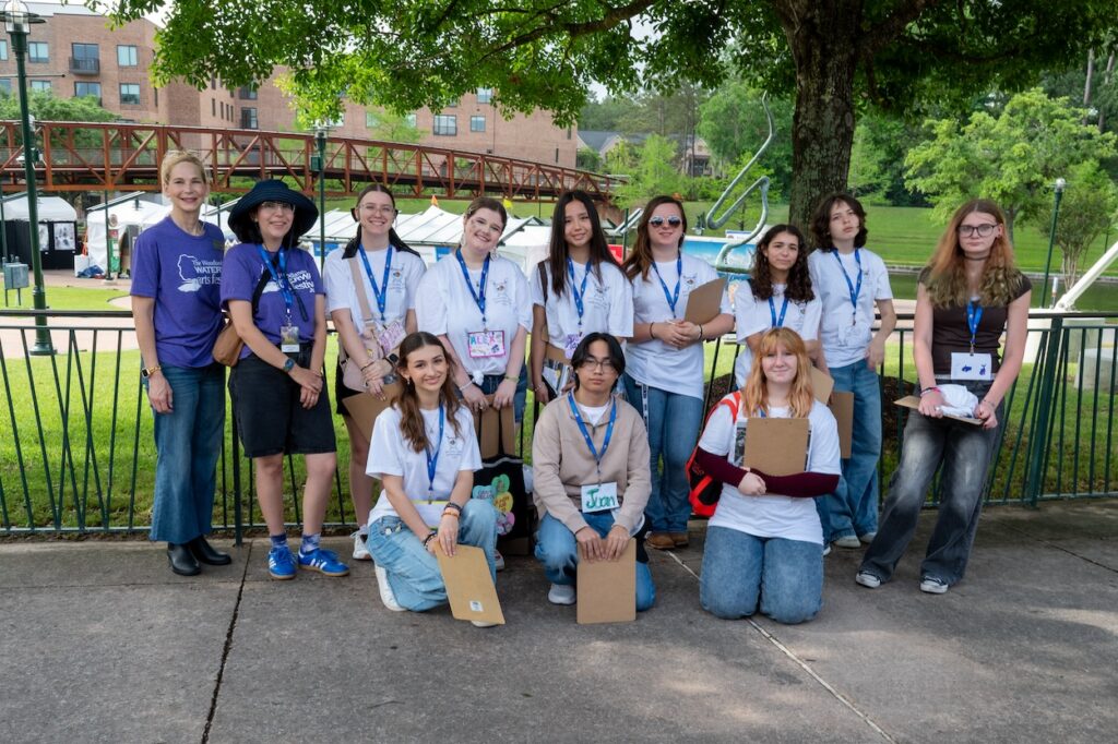 Student Art Ambassadors visit The Woodlands Waterway Arts Festival