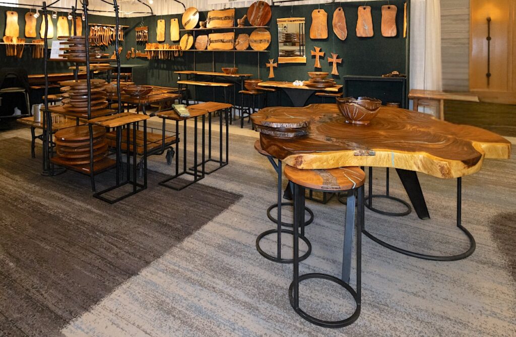 Woodwork by Ron and Christine Sisco (Photo credit: Mauricio Ramirez)