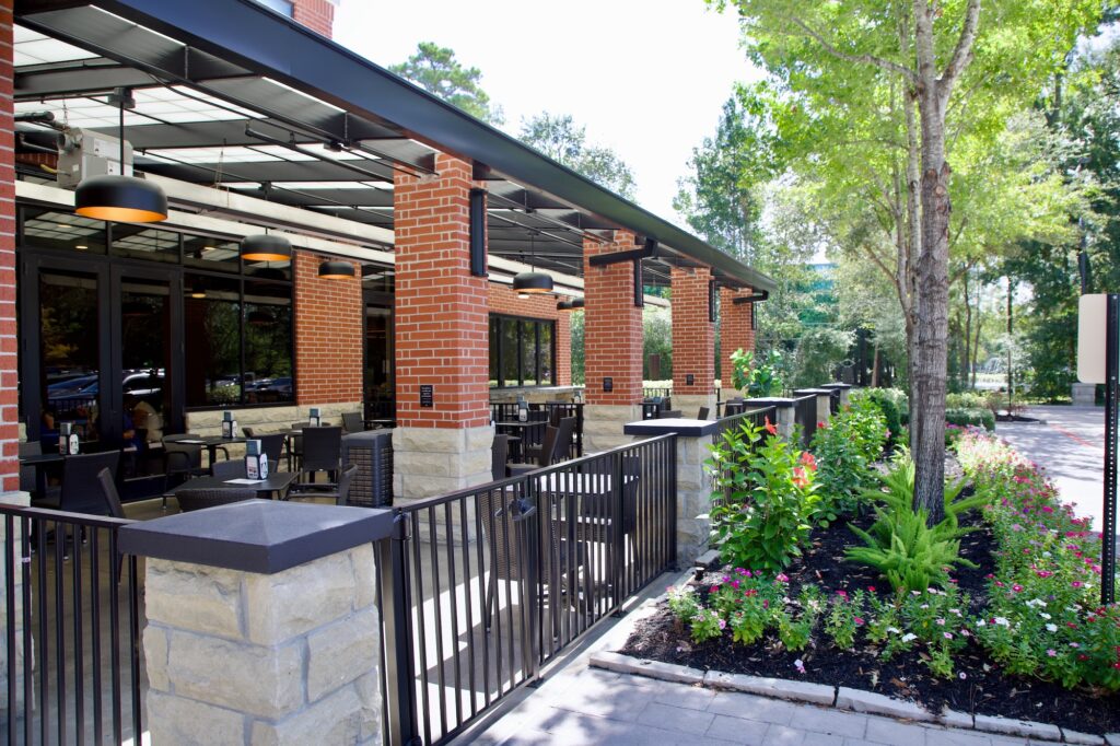 Black Walnut The Woodlands Patio